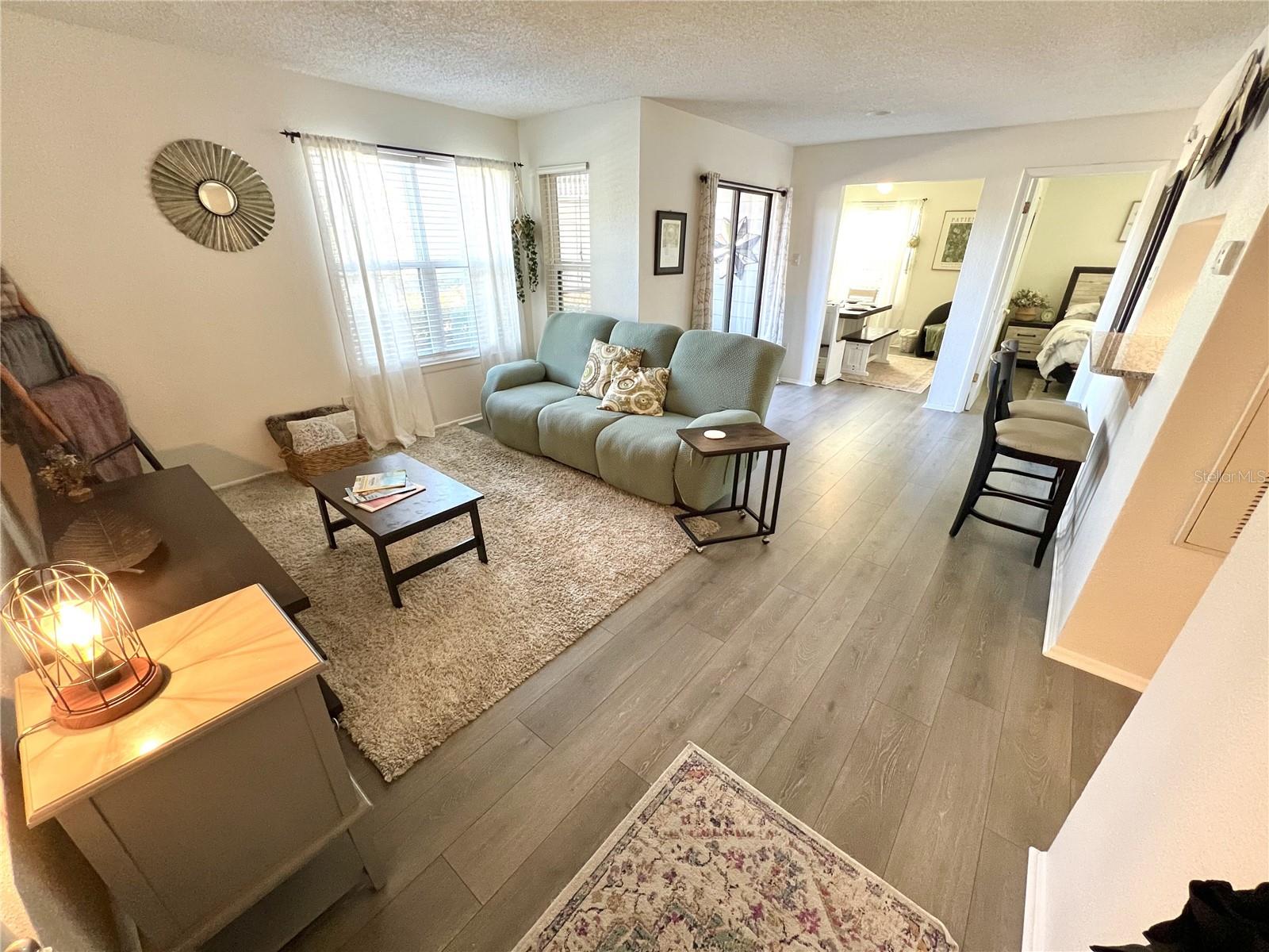 Image 4 of 23 For 3708 Idlebrook Circle 100