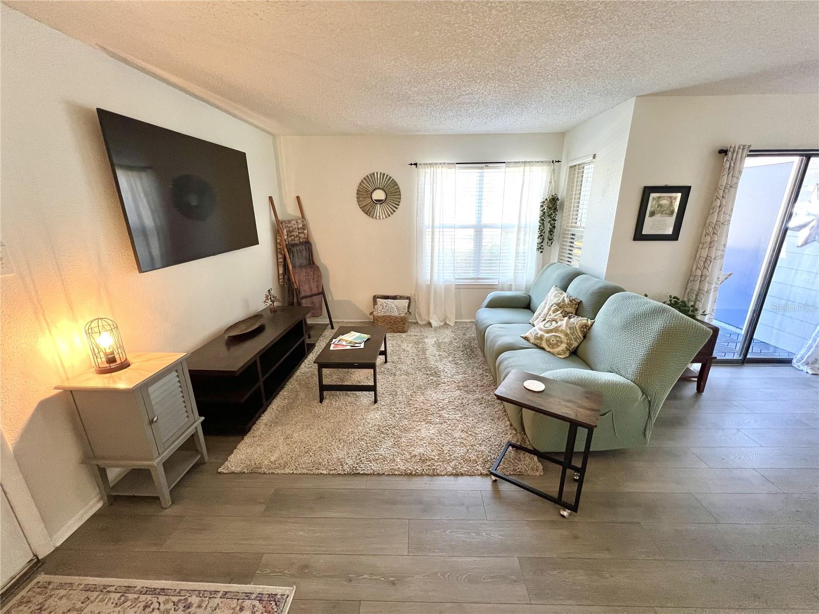 Image 5 of 23 For 3708 Idlebrook Circle 100