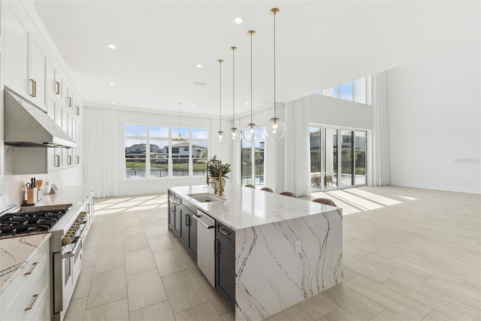 Image 14 of 55 For 9720 Laurel Berry Drive