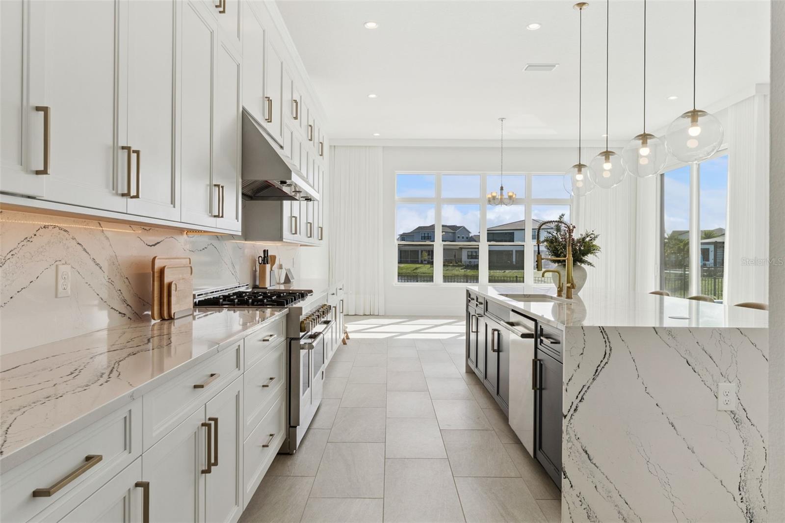 Image 16 of 55 For 9720 Laurel Berry Drive