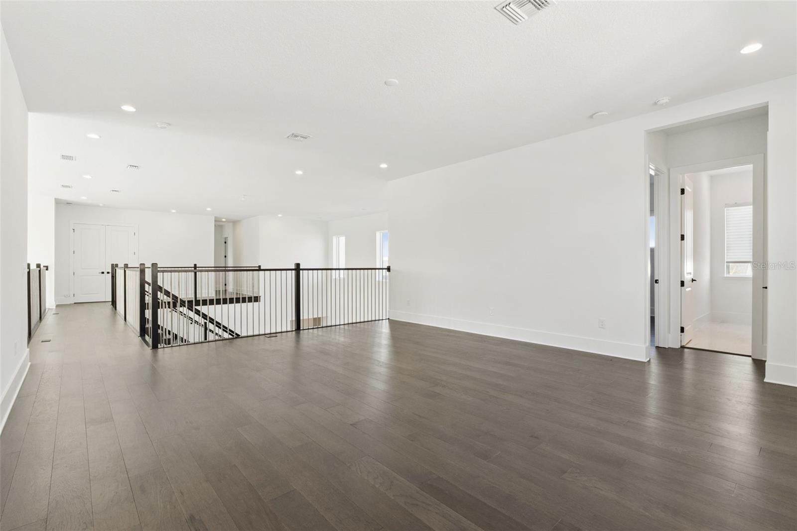 Image 22 of 55 For 9720 Laurel Berry Drive