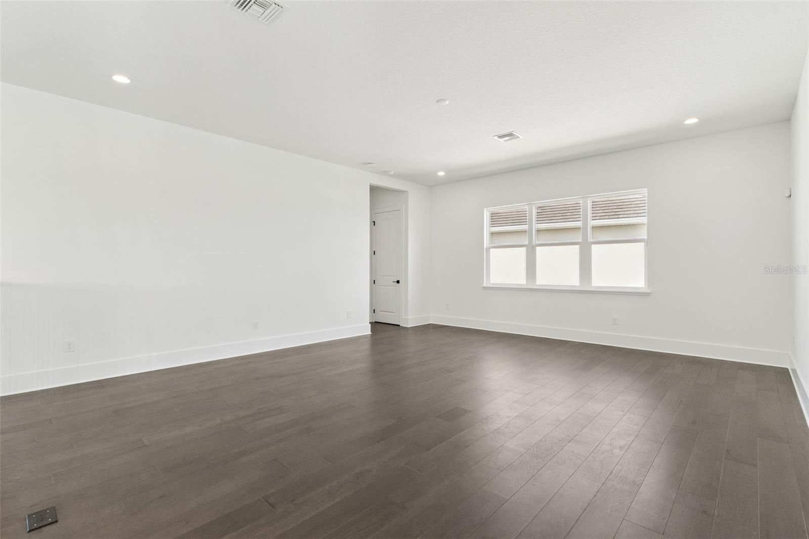 Image 23 of 55 For 9720 Laurel Berry Drive