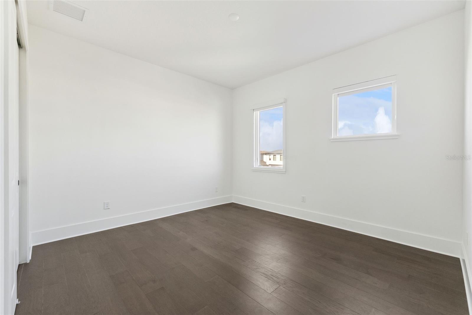 Image 24 of 55 For 9720 Laurel Berry Drive