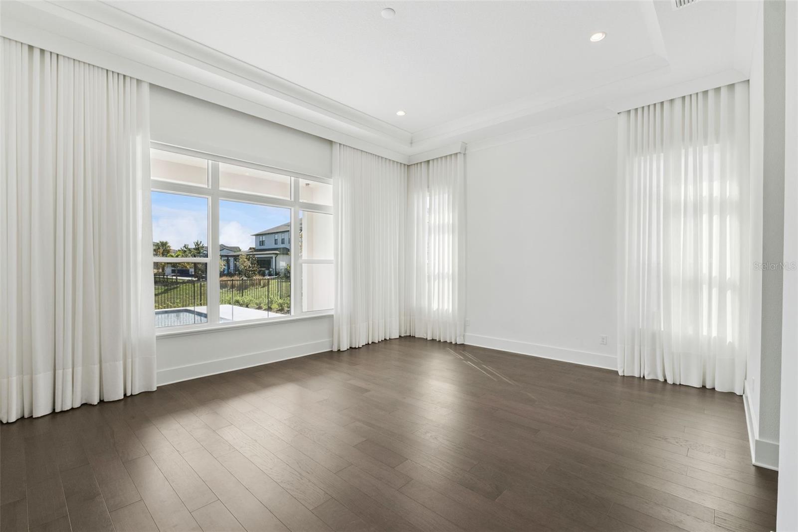 Image 27 of 55 For 9720 Laurel Berry Drive