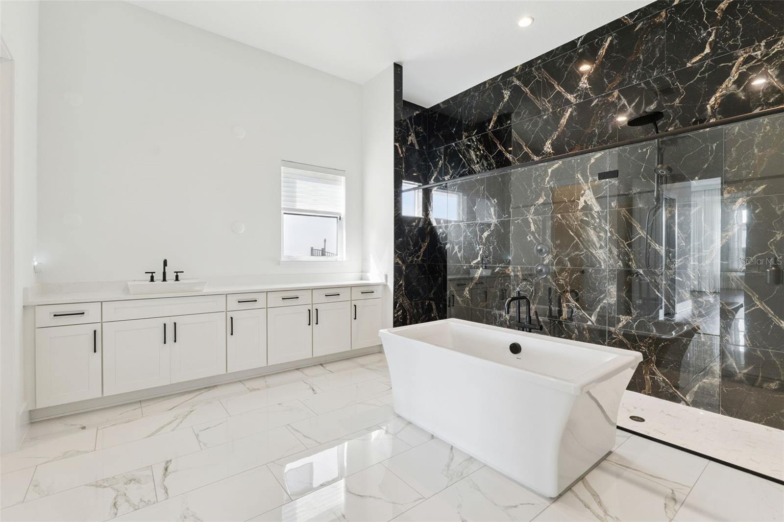 Image 28 of 55 For 9720 Laurel Berry Drive