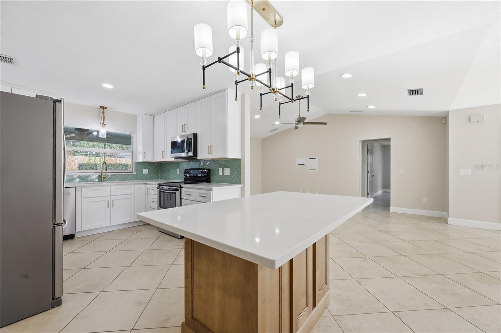 Image 21 of 46 For 1703 Wind Drift Road