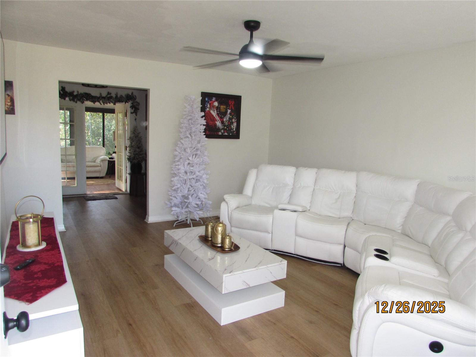 Image 3 of 20 For 401 Elm Drive