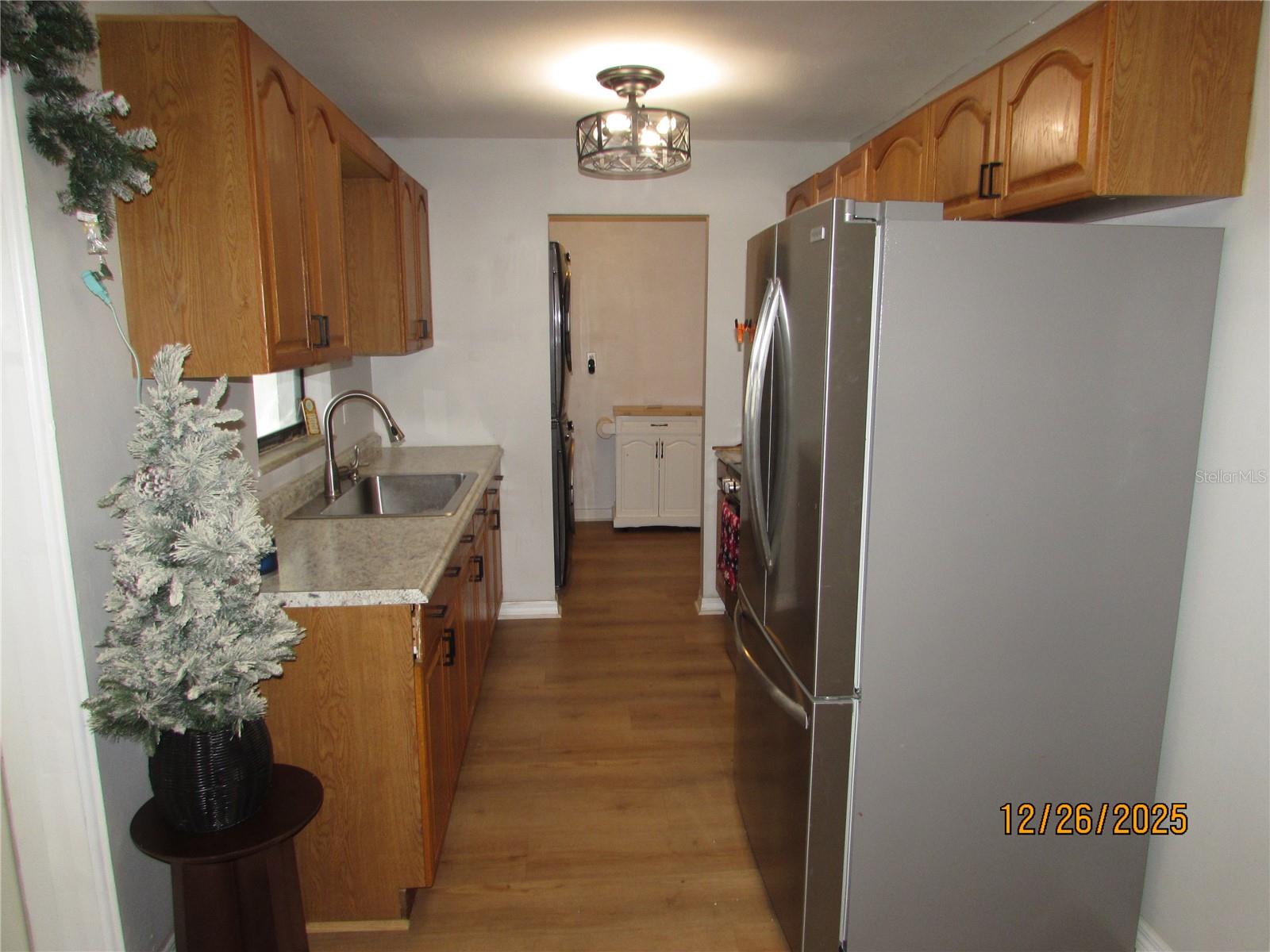 Image 7 of 20 For 401 Elm Drive