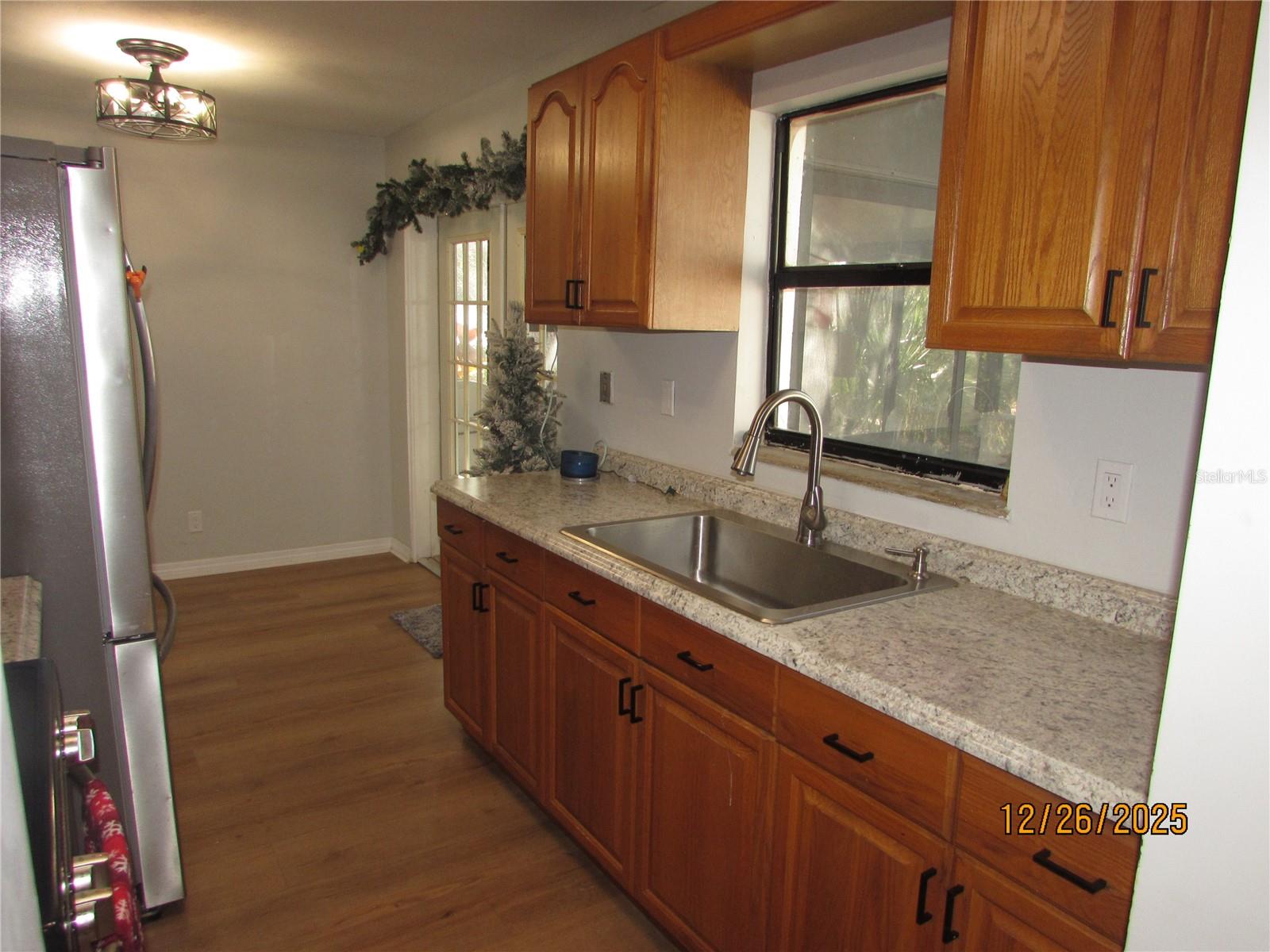 Image 8 of 20 For 401 Elm Drive