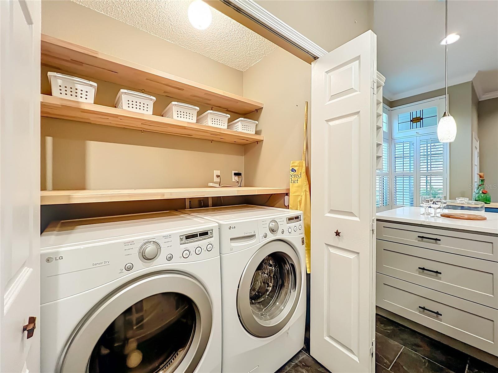 Image 21 of 58 For 1648 Sand Key Circle