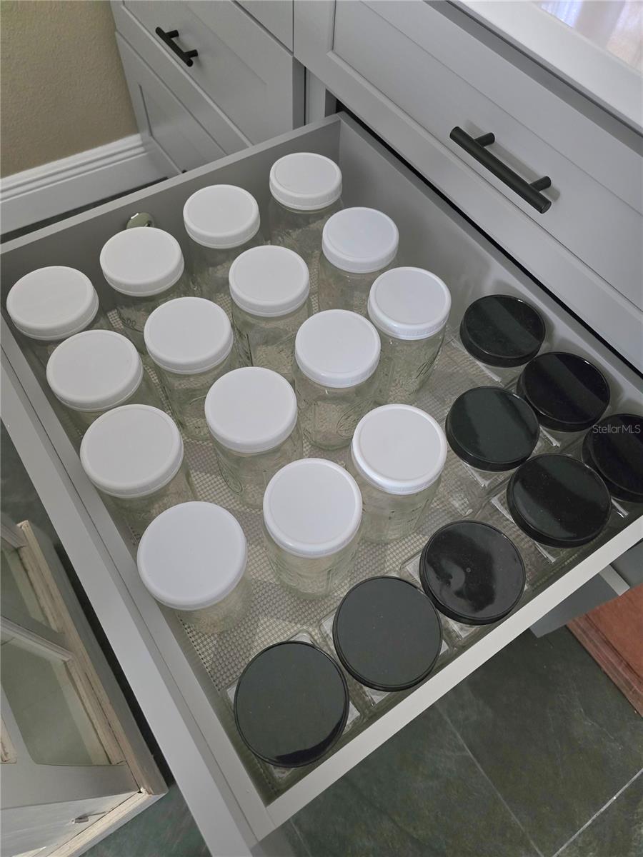 Image 23 of 58 For 1648 Sand Key Circle