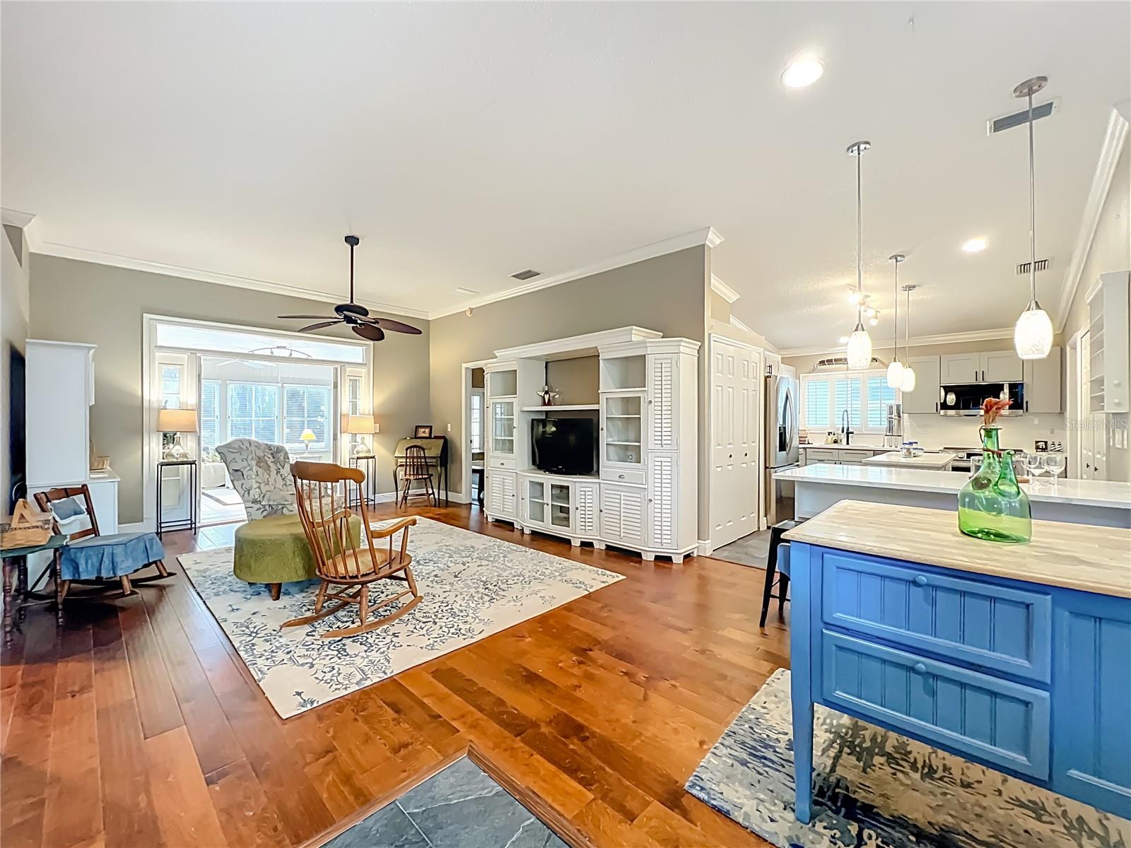 Image 5 of 58 For 1648 Sand Key Circle