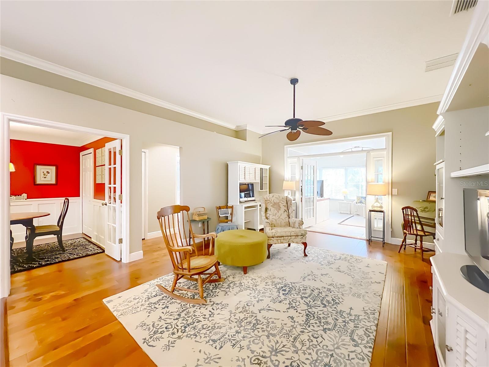 Image 7 of 58 For 1648 Sand Key Circle