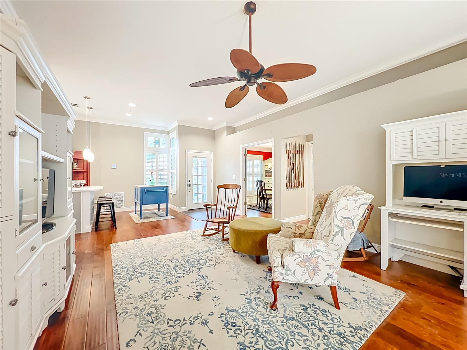 Image 8 of 58 For 1648 Sand Key Circle