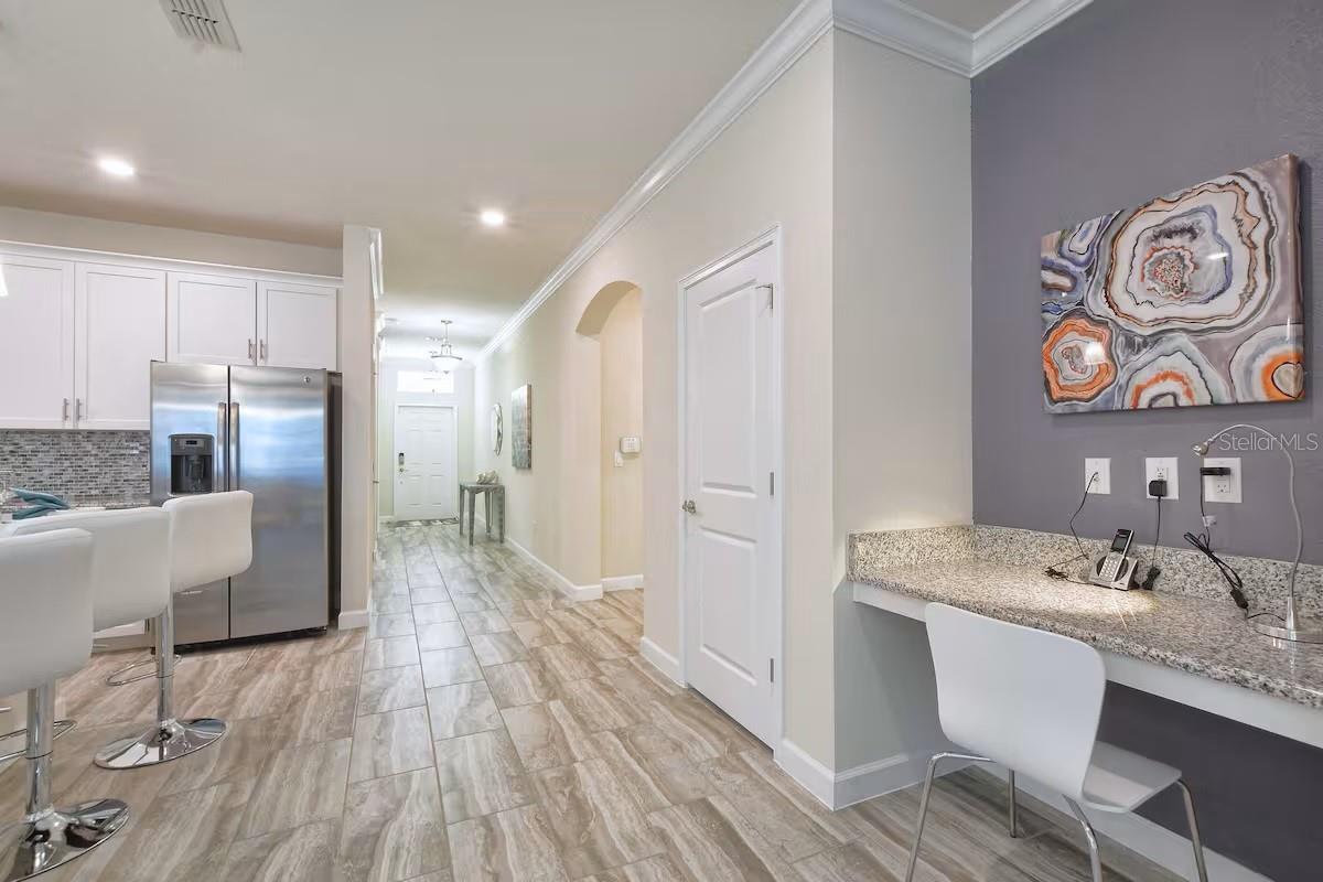 Image 10 of 39 For 4718 Kings Castle Circle