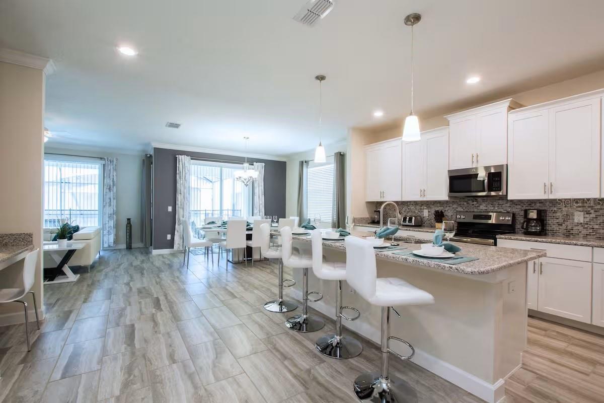 Image 3 of 39 For 4718 Kings Castle Circle