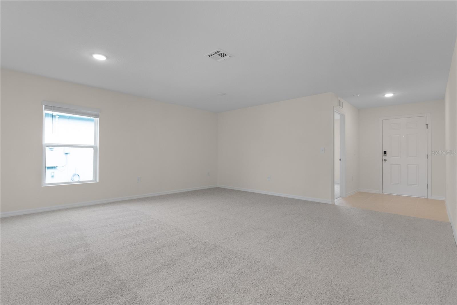 Image 15 of 36 For 304 Towns Circle