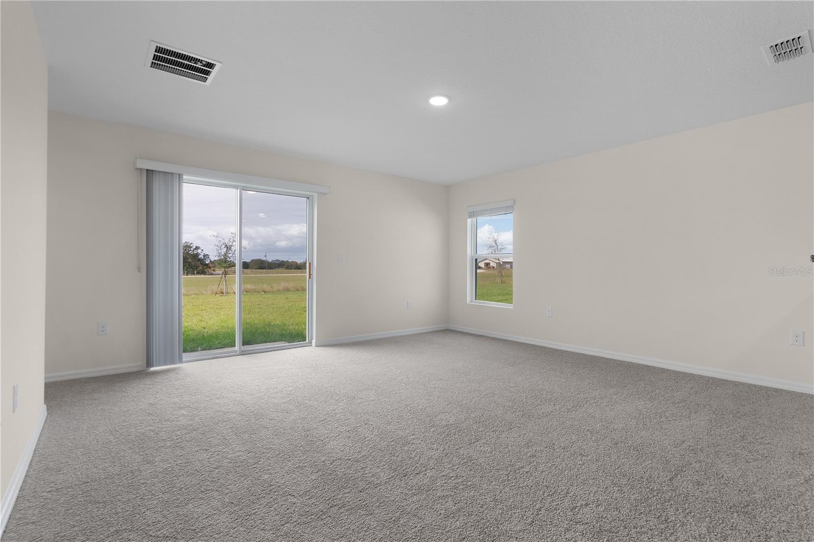 Image 31 of 36 For 304 Towns Circle