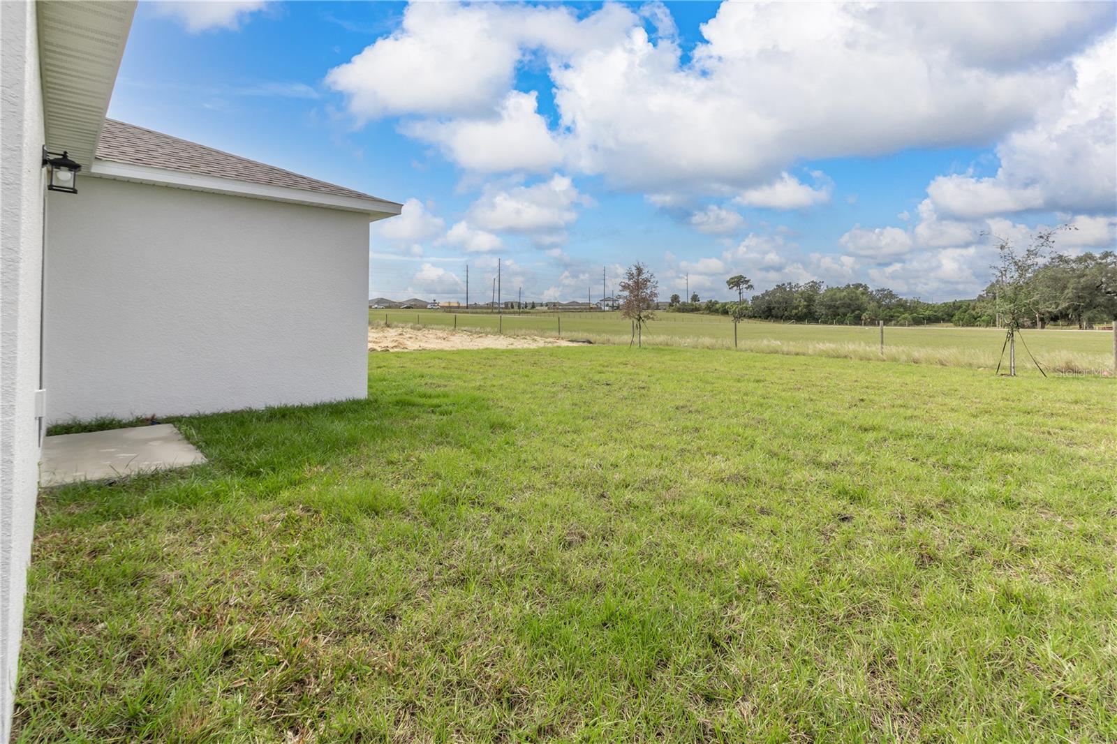 Image 8 of 36 For 304 Towns Circle