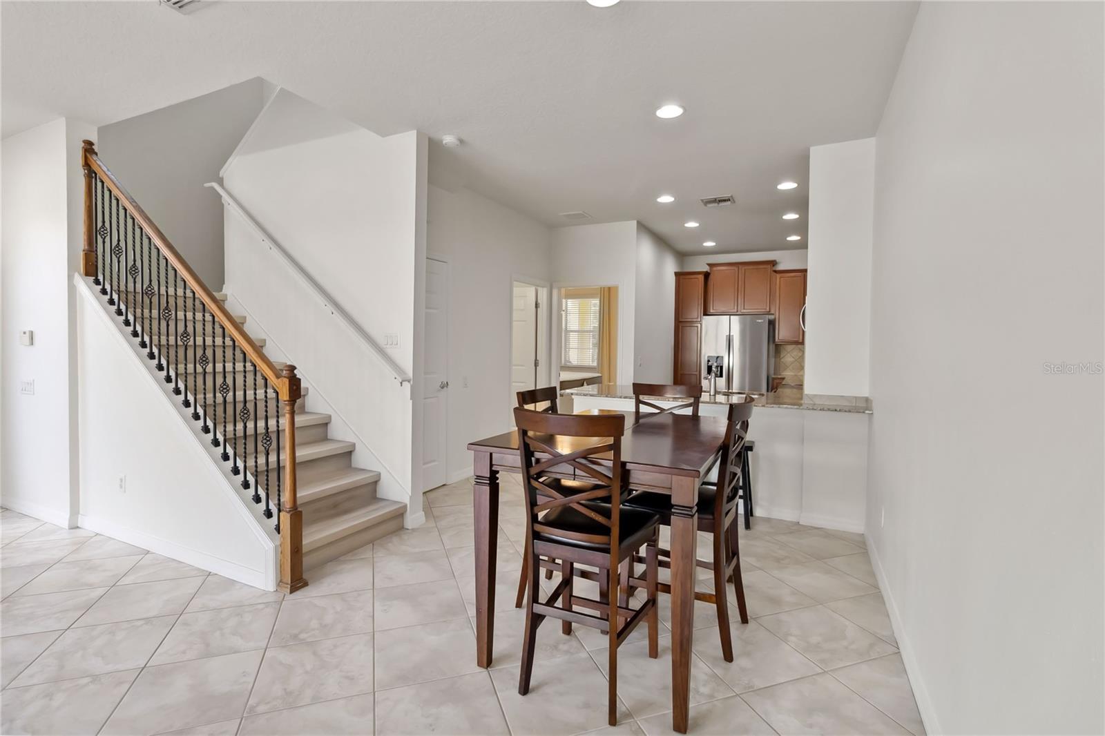 Image 17 of 69 For 8681 Lower Villagewalk Circle