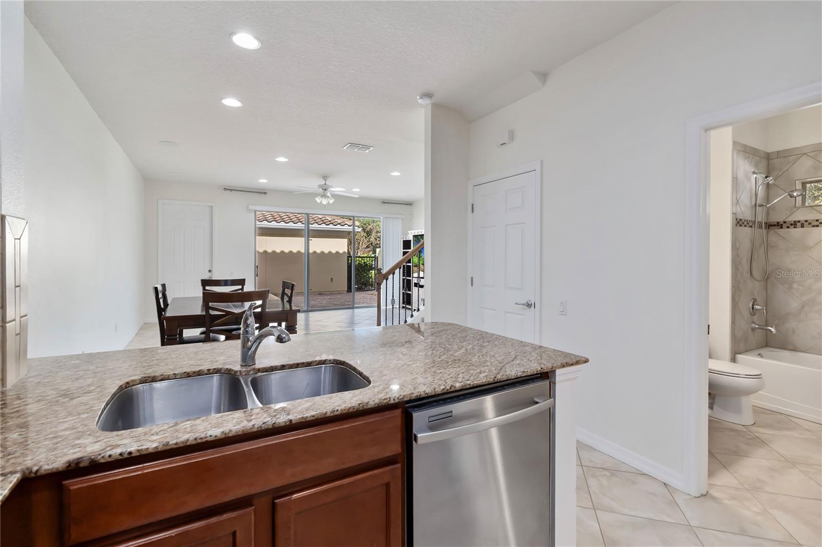 Image 22 of 69 For 8681 Lower Villagewalk Circle