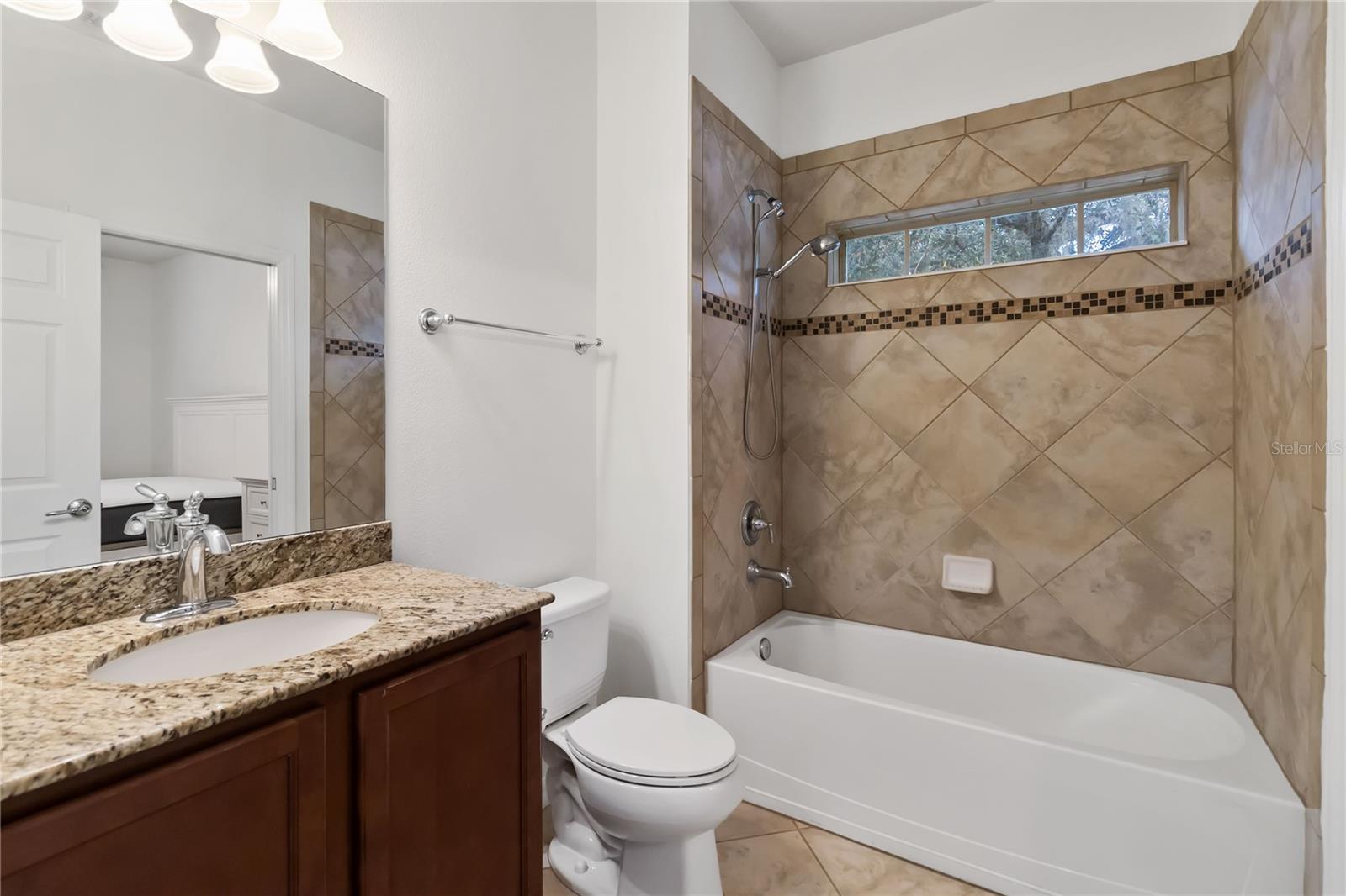 Image 23 of 69 For 8681 Lower Villagewalk Circle