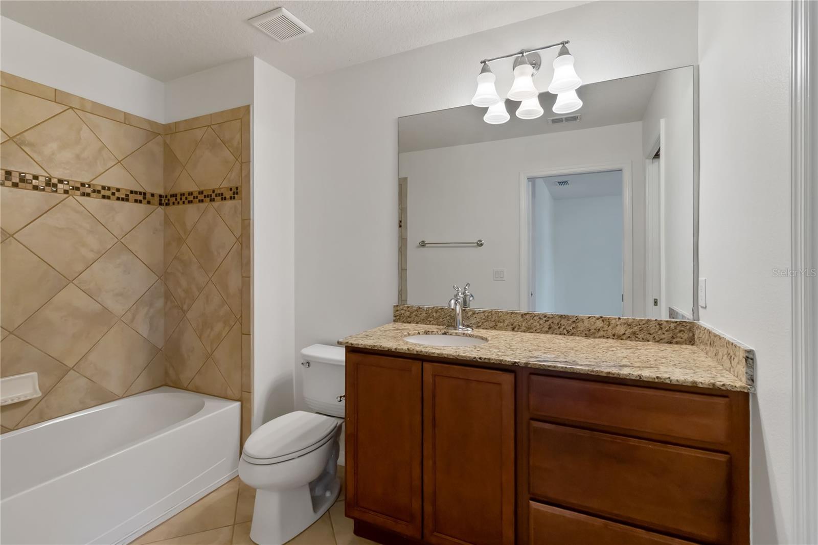 Image 38 of 69 For 8681 Lower Villagewalk Circle