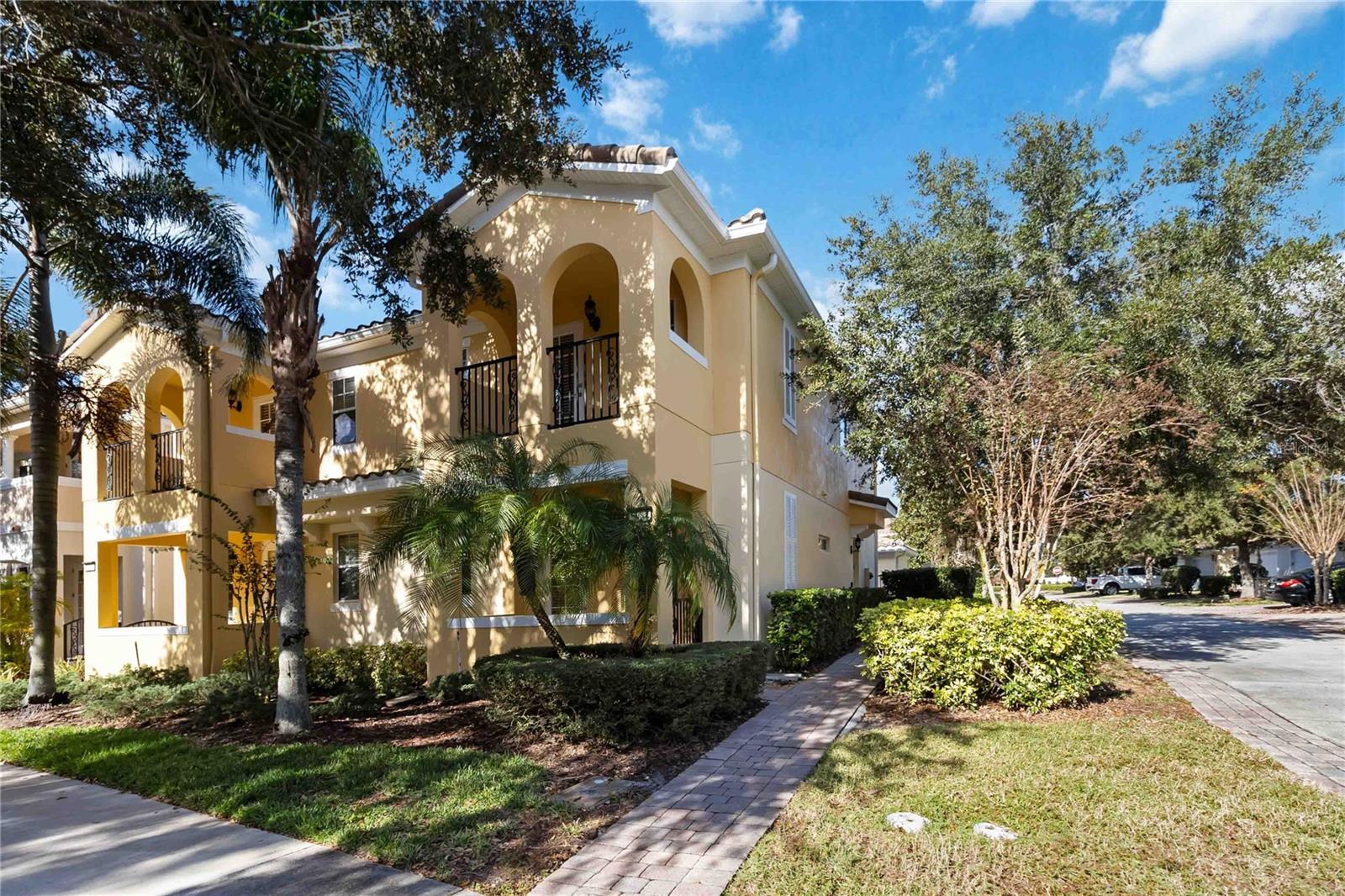 Image 4 of 69 For 8681 Lower Villagewalk Circle