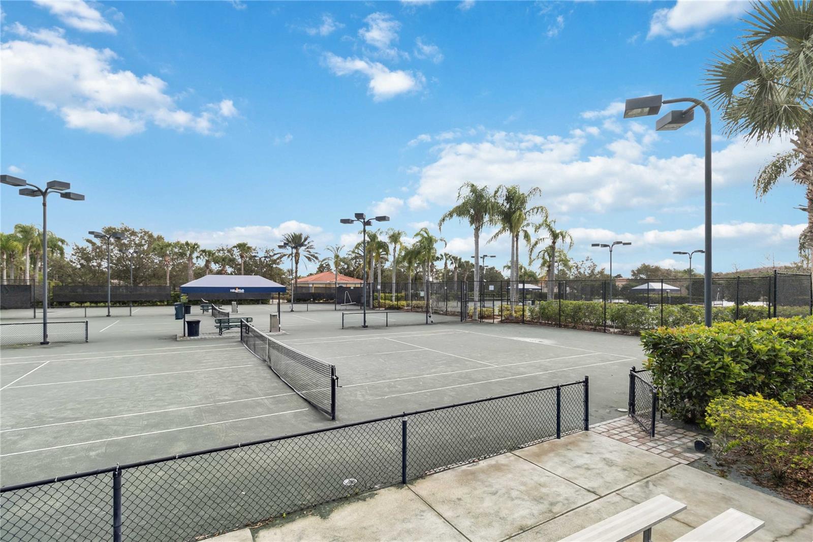 Image 55 of 69 For 8681 Lower Villagewalk Circle