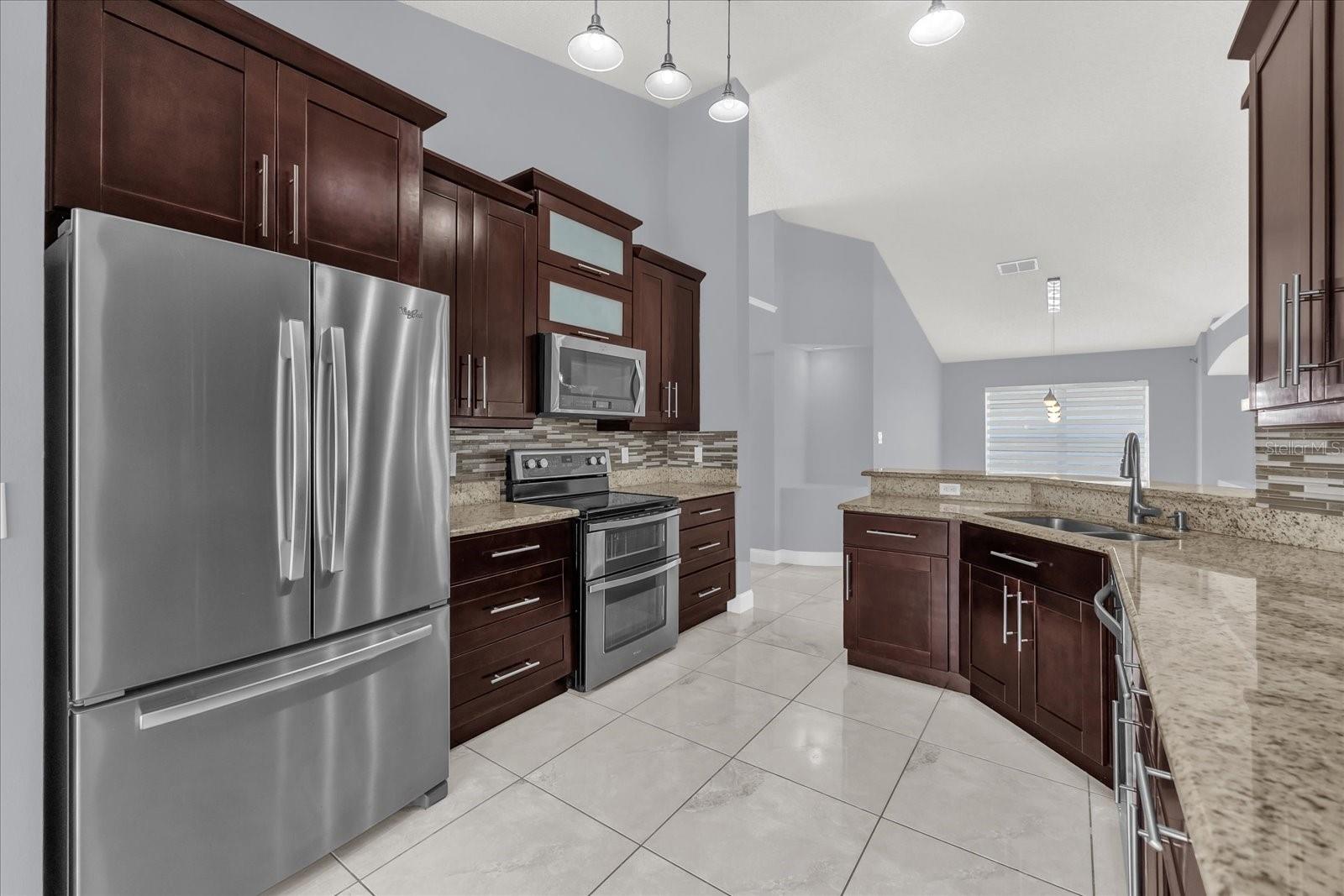 Image 12 of 25 For 7936 Oakstone Court