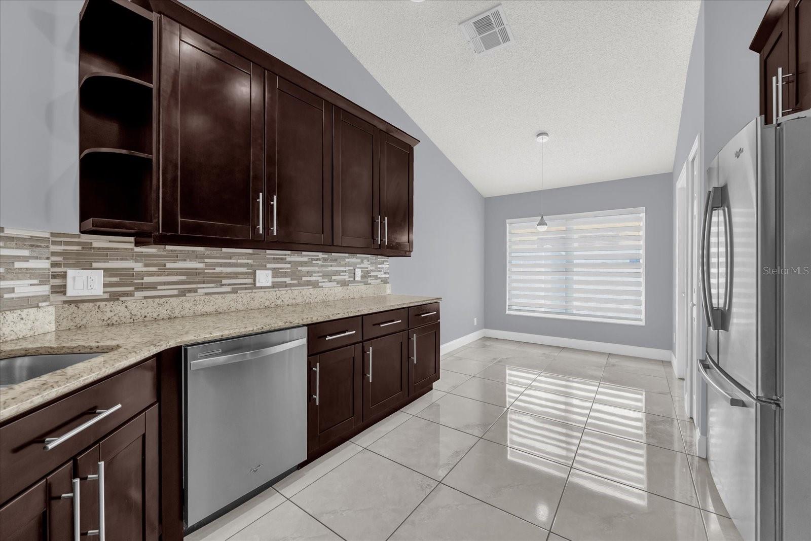 Image 13 of 25 For 7936 Oakstone Court