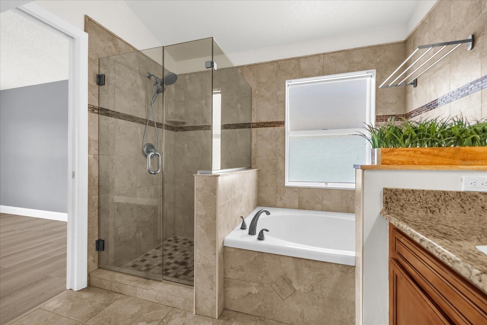 Image 18 of 25 For 7936 Oakstone Court