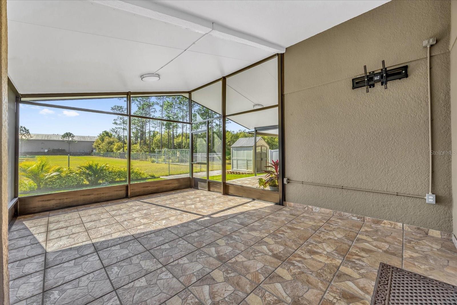 Image 22 of 25 For 7936 Oakstone Court