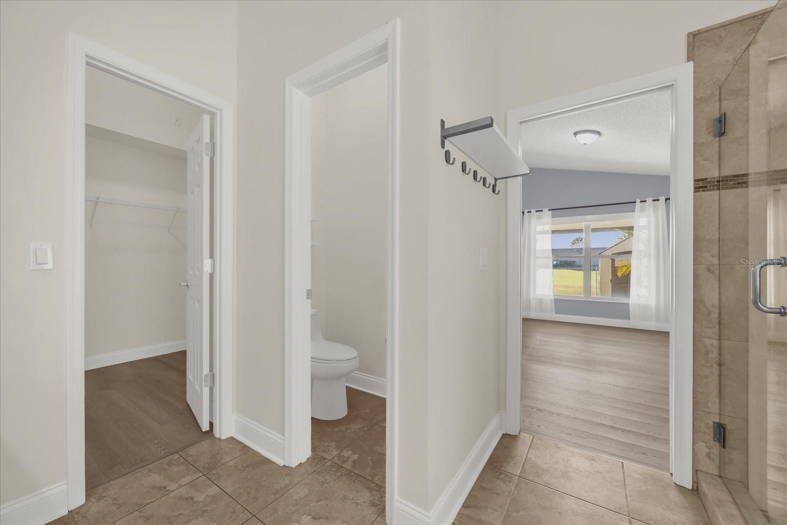 Image 4 of 25 For 7936 Oakstone Court