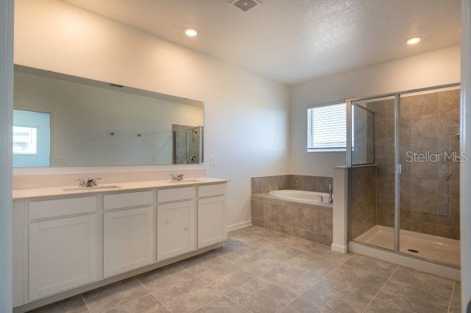 Image 15 of 21 For 307 Nine Iron Drive