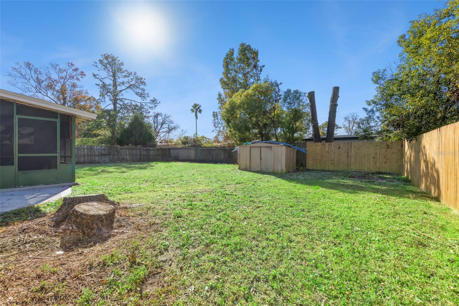 Image 15 of 37 For 962 Saxon Boulevard