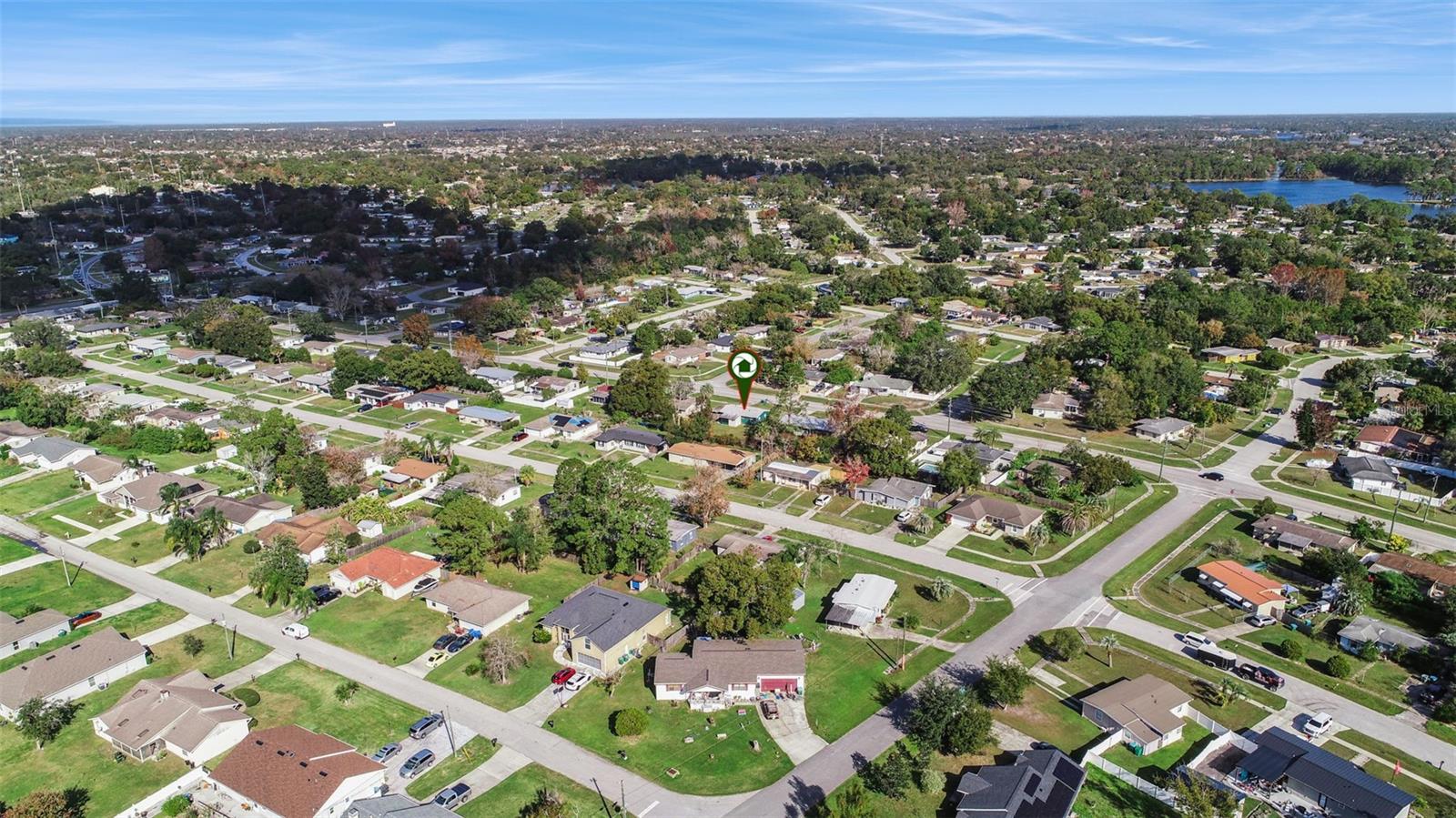 Image 30 of 37 For 962 Saxon Boulevard