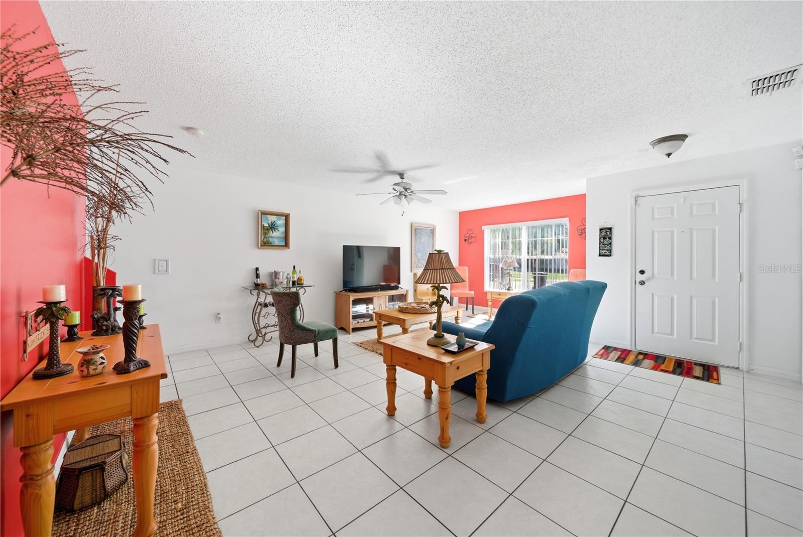 Image 13 of 39 For 5051 Luna Negra Drive