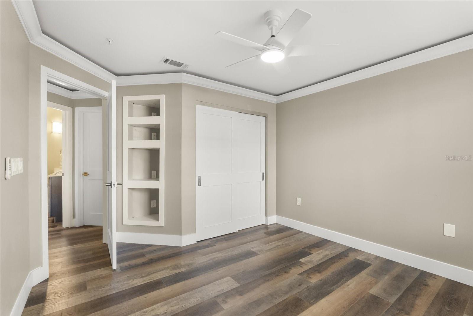 Image 17 of 22 For 1919 Summer Club Drive 105