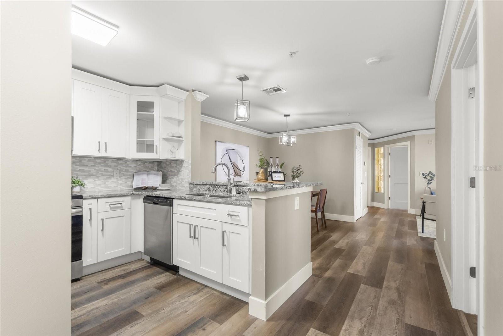 Image 3 of 22 For 1919 Summer Club Drive 105