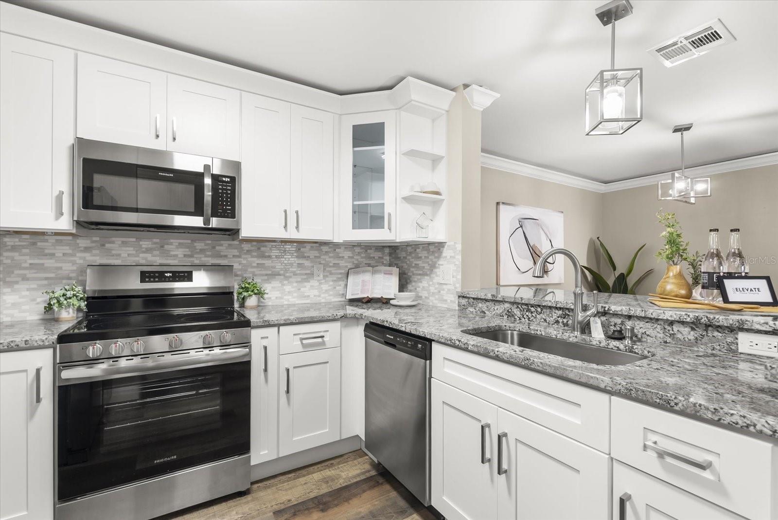 Image 6 of 22 For 1919 Summer Club Drive 105