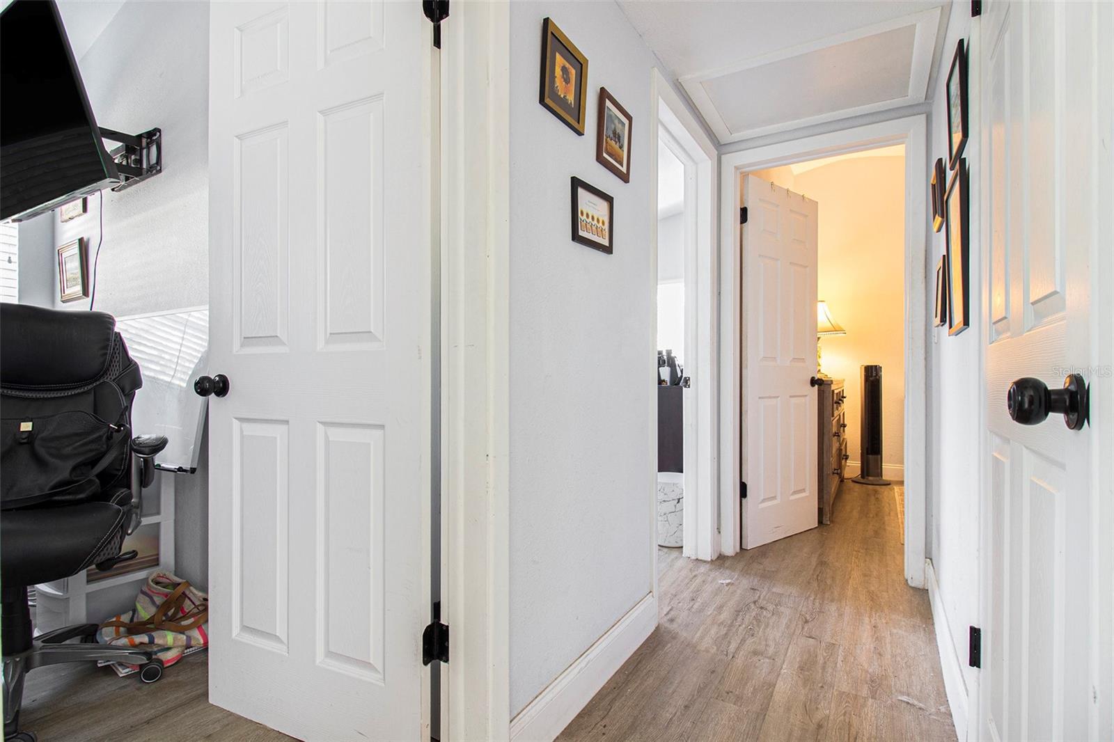 Image 15 of 30 For 1412 Lakecrest Drive