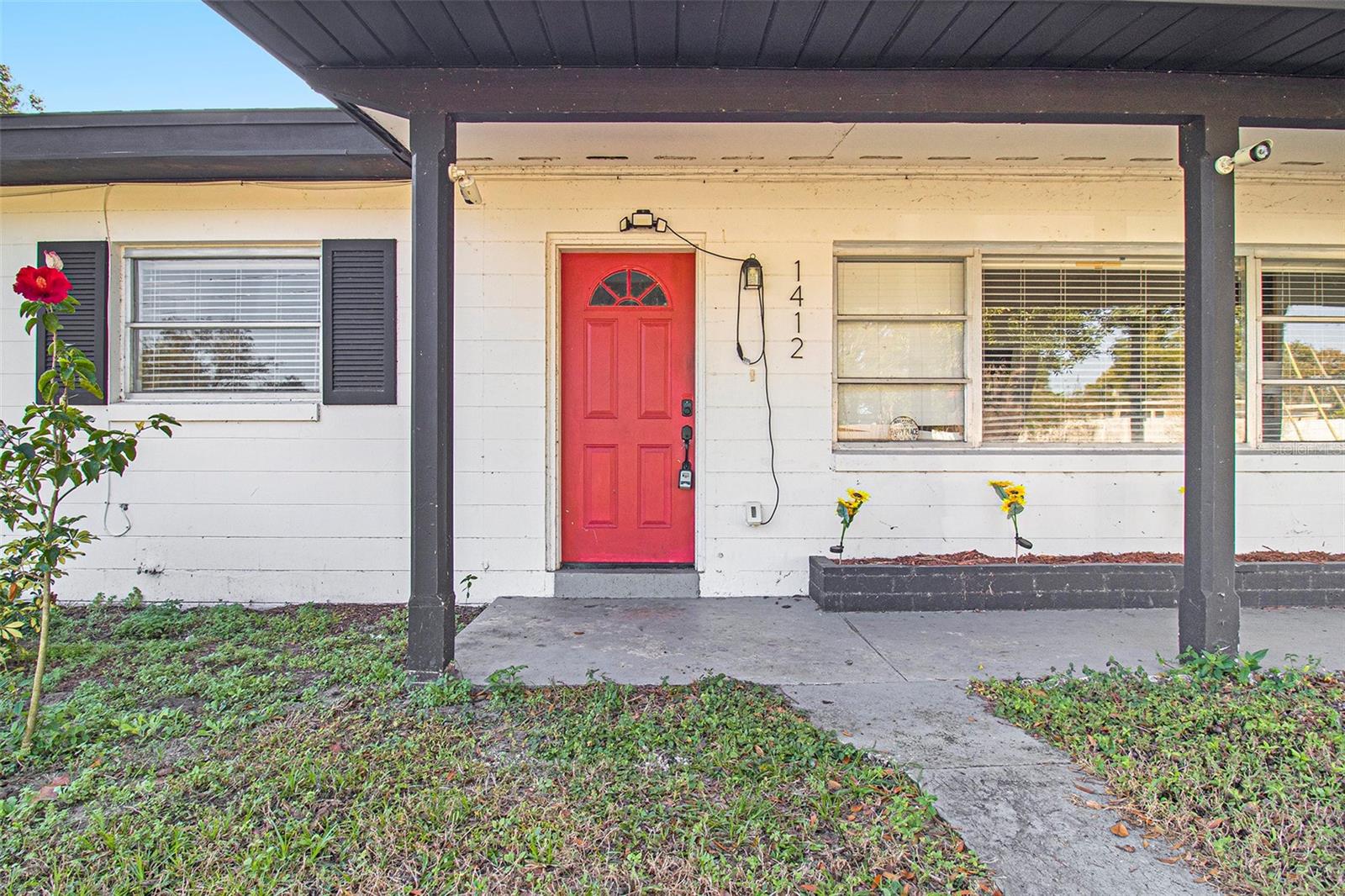 Image 4 of 30 For 1412 Lakecrest Drive