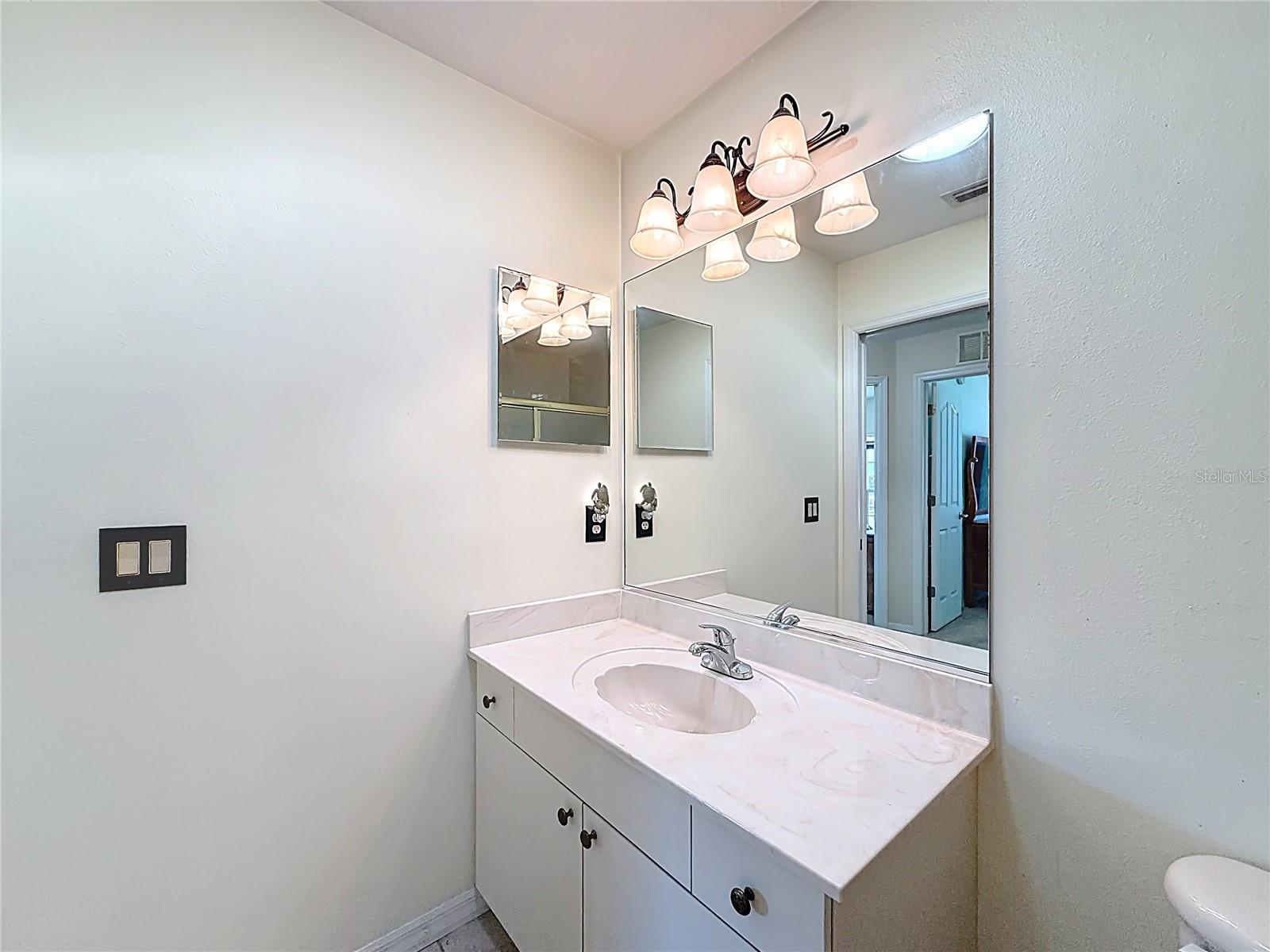 Image 40 of 66 For 1110 21st Terrace