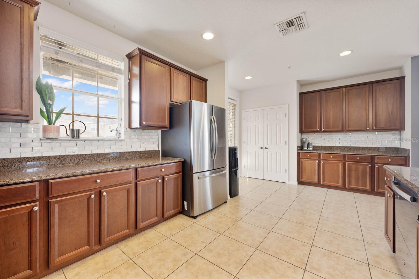 Image 4 of 28 For 1737 Grand Rue Drive