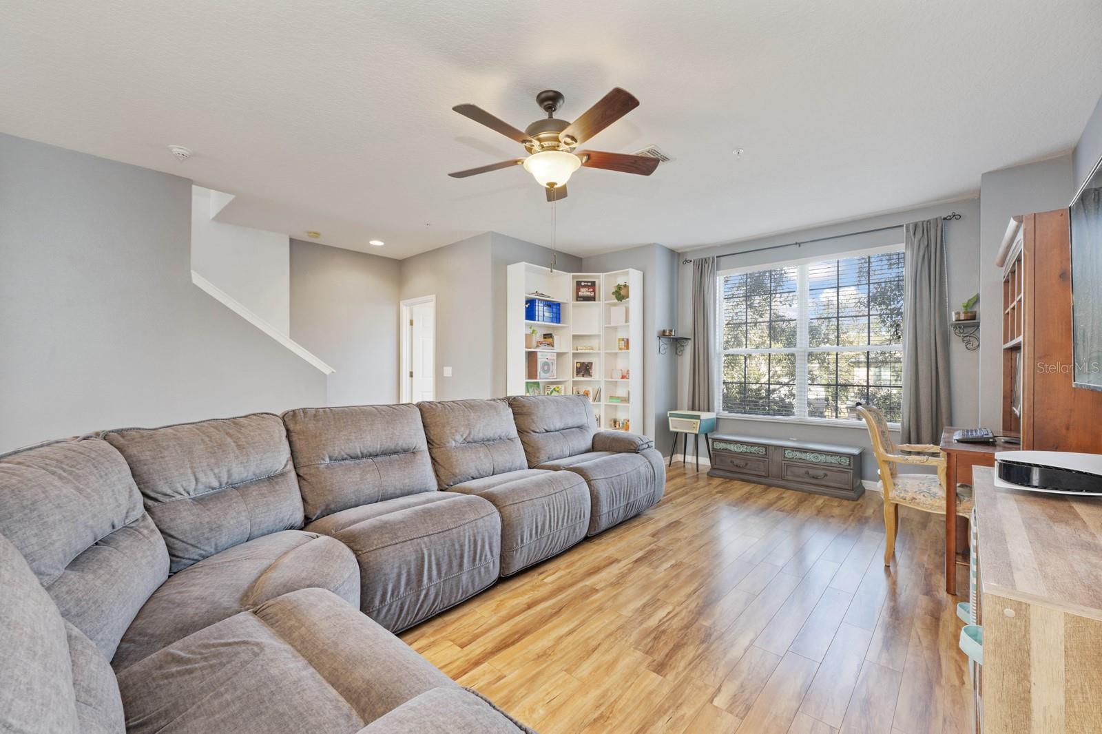 Image 6 of 28 For 1737 Grand Rue Drive