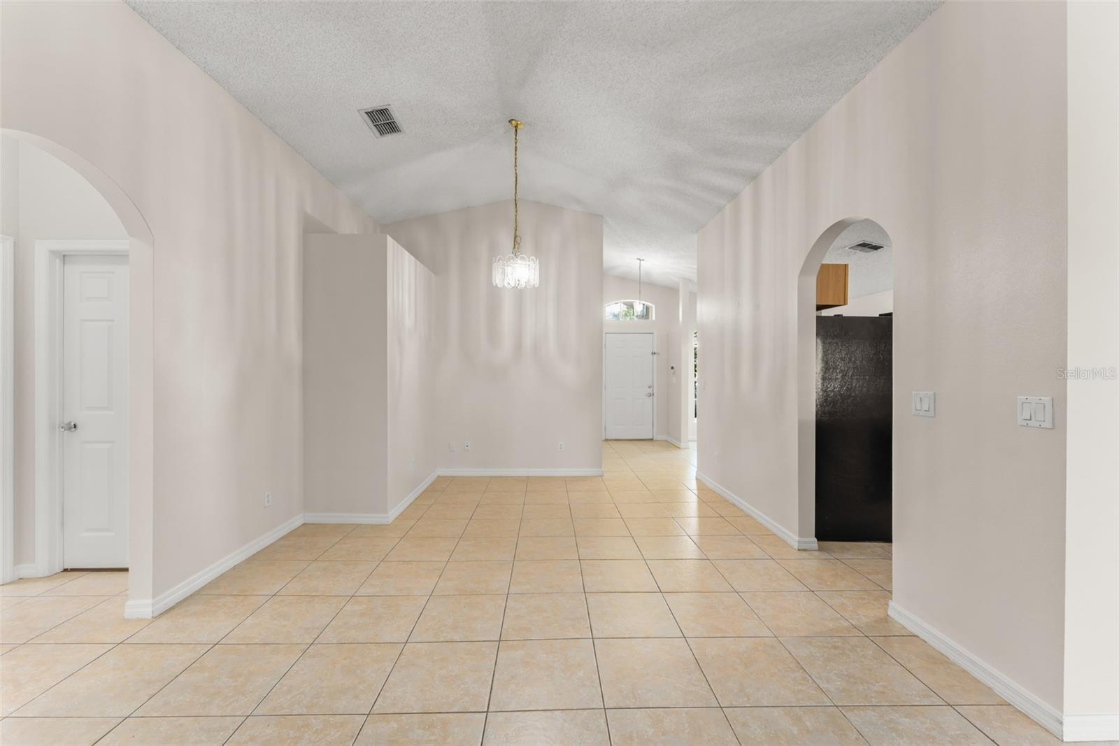 Image 13 of 37 For 2374 Blue Sapphire Circle