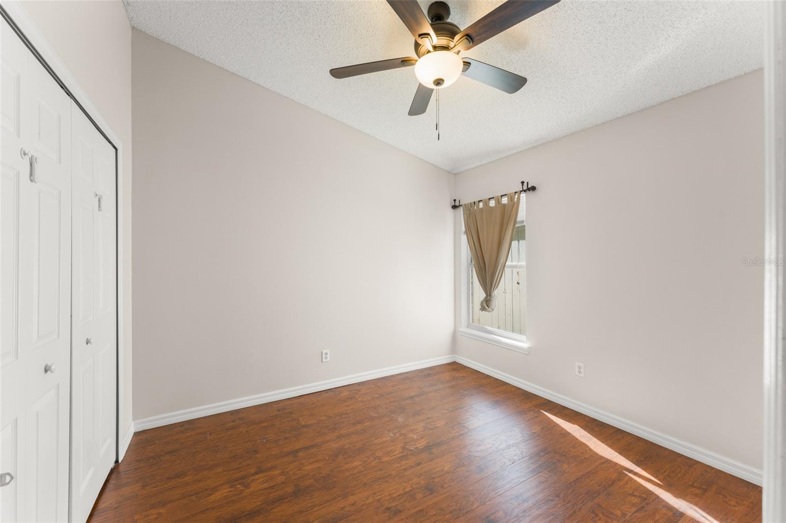 Image 25 of 37 For 2374 Blue Sapphire Circle