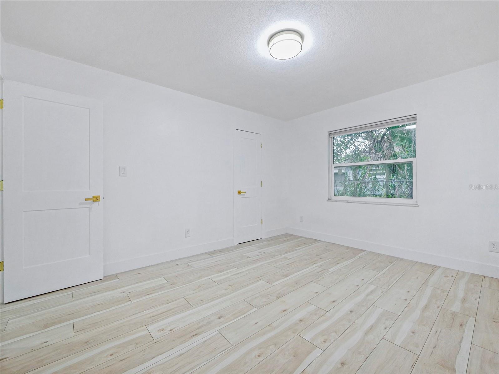 Image 19 of 29 For 1220 Winston Road