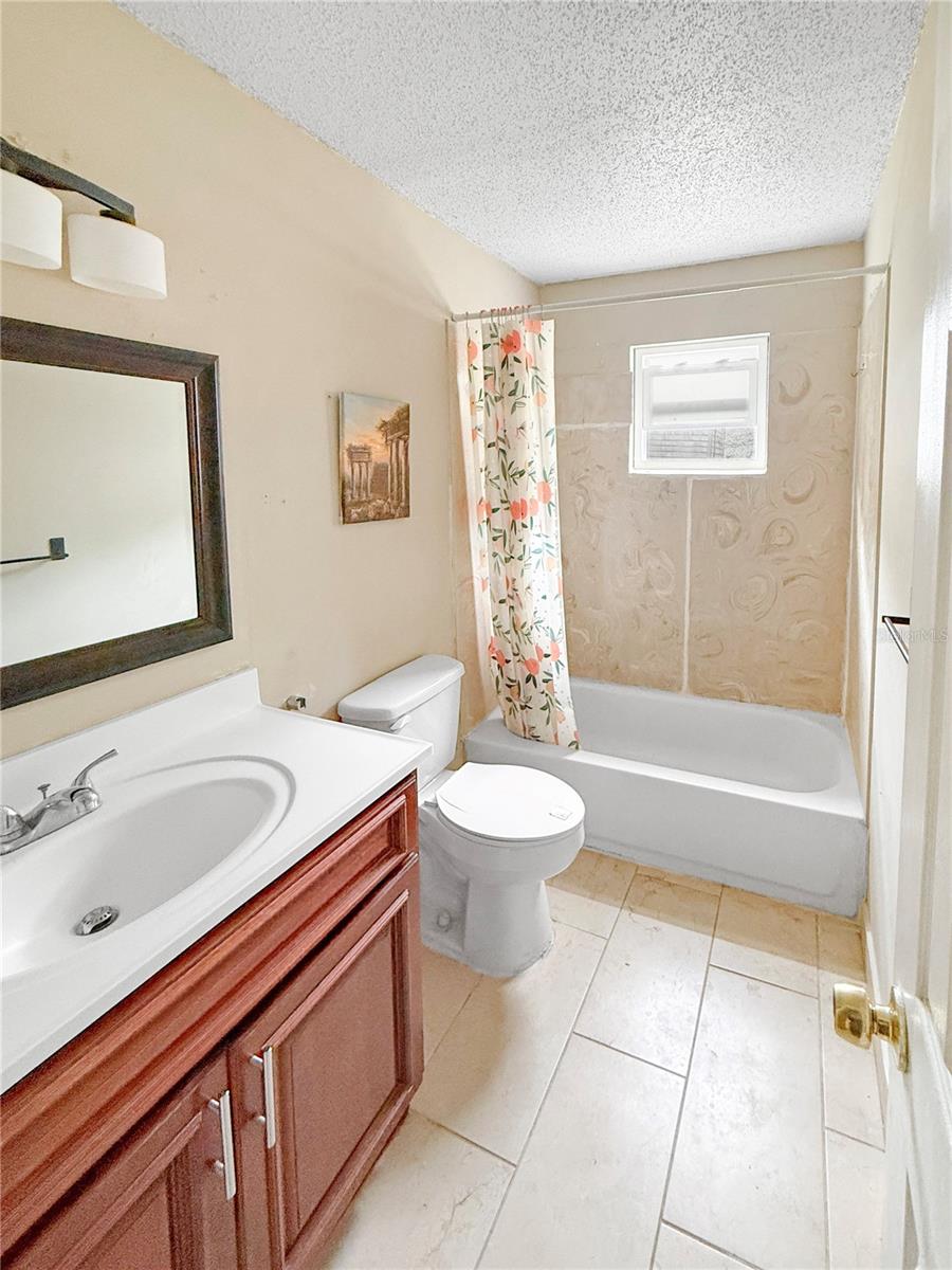 Image 11 of 14 For 257 Fairbairn Drive